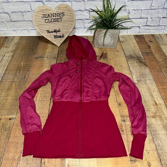 Lululemon Dance Studio Jacket III
Bumble Berry reversible - Picture 14 of 15